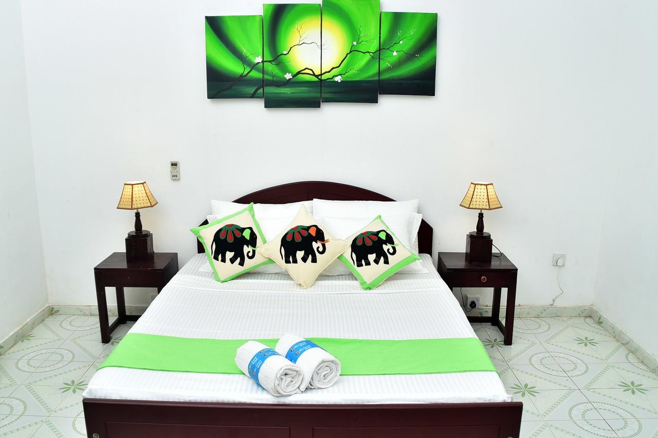 Sky Transit Hotel คาตุนายากา ภายนอก รูปภาพ