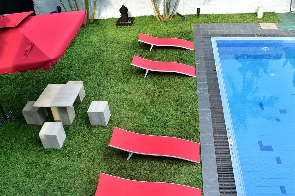 Sky Transit Hotel คาตุนายากา ภายนอก รูปภาพ